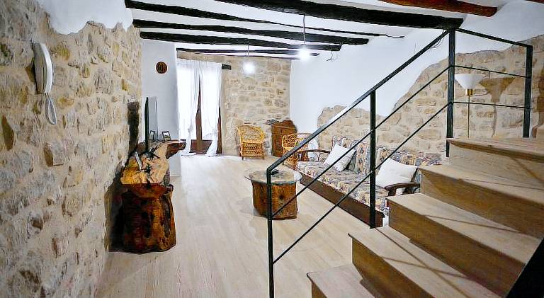 House with 2 rooms for 6 persons — photo 3