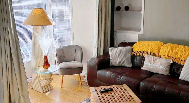 Ample serviced apartment | Next to the beach | Pets allowed — photo 2