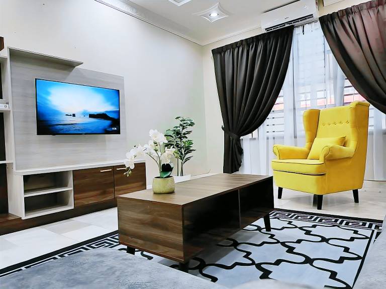 1400 m&sup2; Ferienhaus