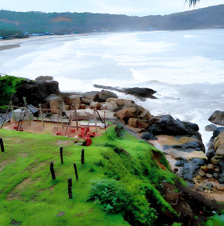 House Om Beach