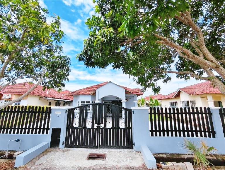 House Taman Desa Mawar