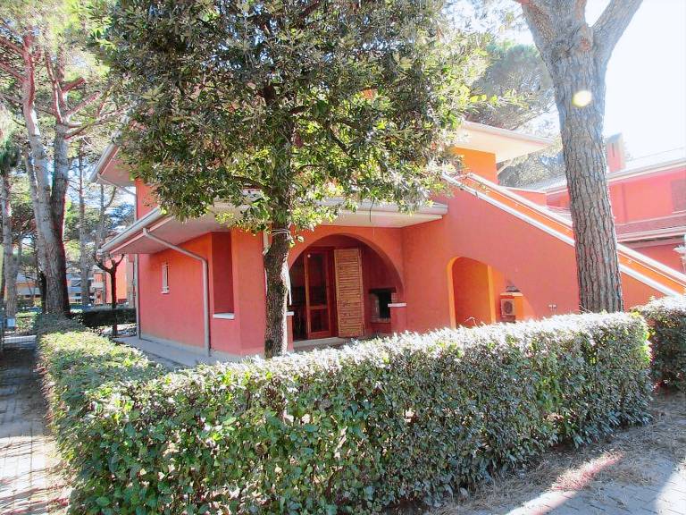Children-friendly wonderful apartment with terrace, pool & yard | Dogs allowed — photo 2
