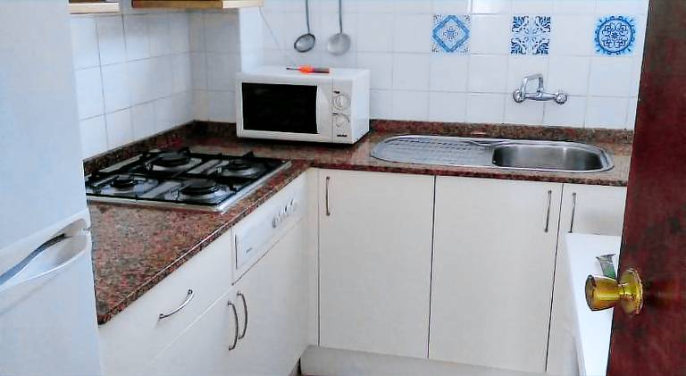Holiday apartment with garden — photo 3