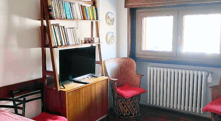 Apartment with 2 rooms for 6 persons — photo 2
