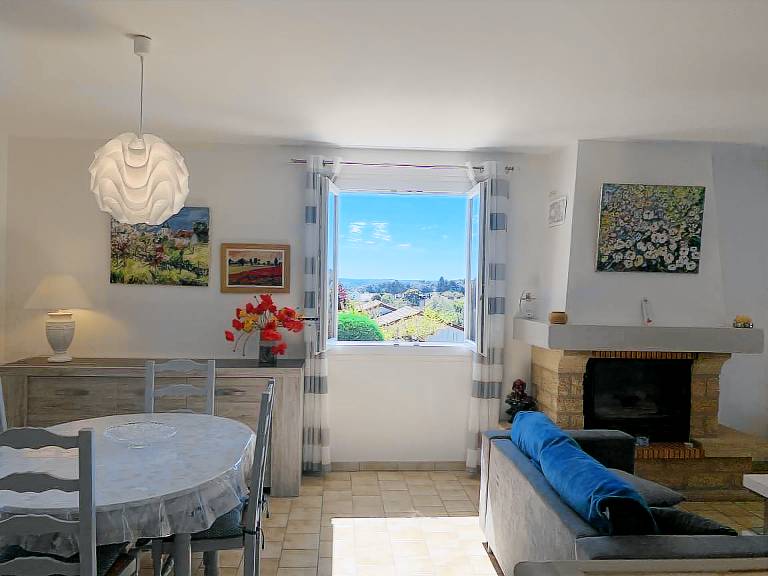 Cozy House with Garden near Thermes du Connétable - 2 BR, Fully Equipped, WiFi, Sleeps 4 — photo 5