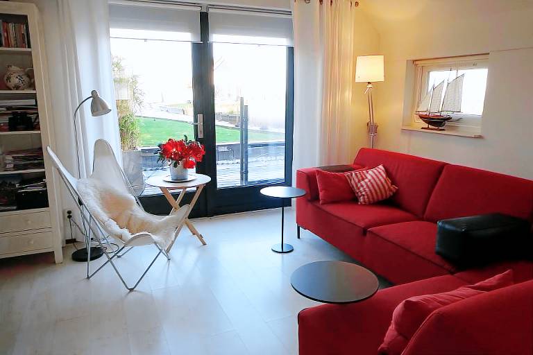 Fully equipped wonderful vacation home with patio, sauna & yard | Sea view | Next to the beach | Pets are welcome — photo 3
