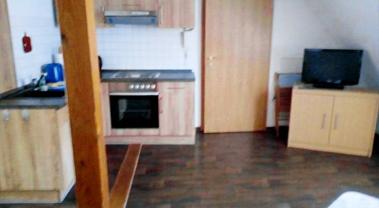 Apartment with patio — photo 3