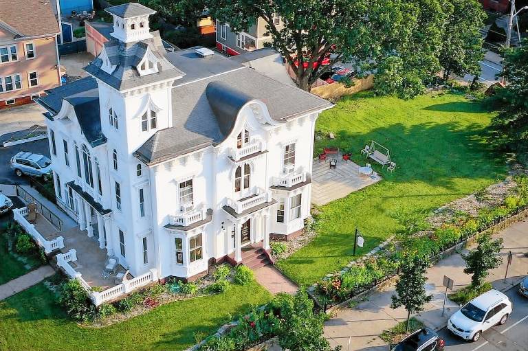 The Wedding Cake House