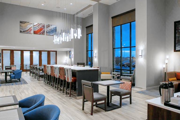 Hampton Inn & Suites Chicago Burr Ridge