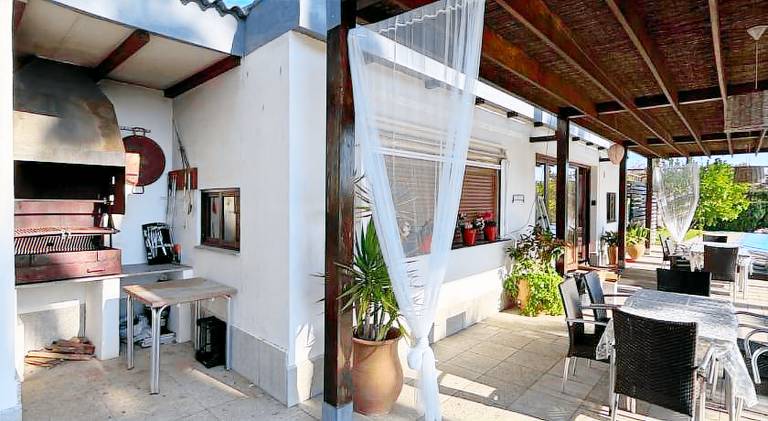 Villa with pool & hot tub | Pets allowed — photo 4