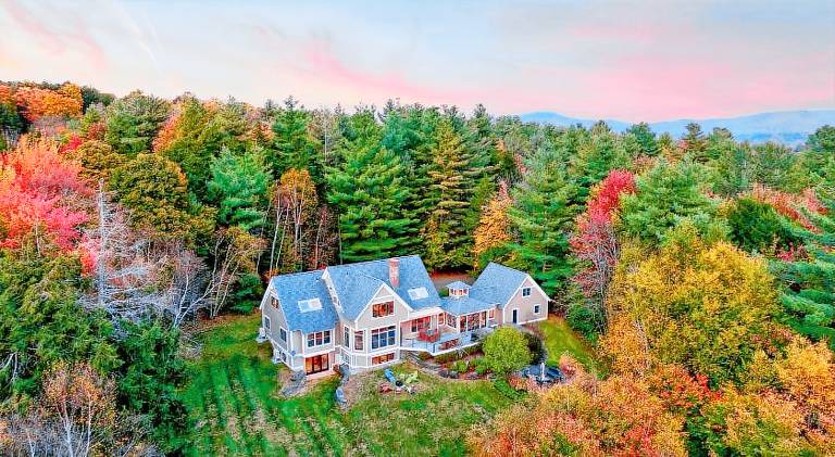 Charming house with hot tub | Pets are welcome — photo 4