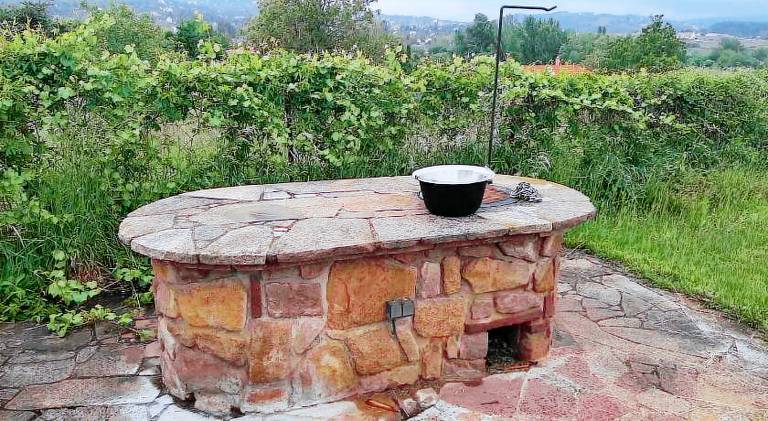 House with jacuzzi — photo 5