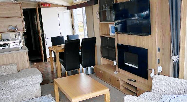 Sea Breeze Cabin — photo 2