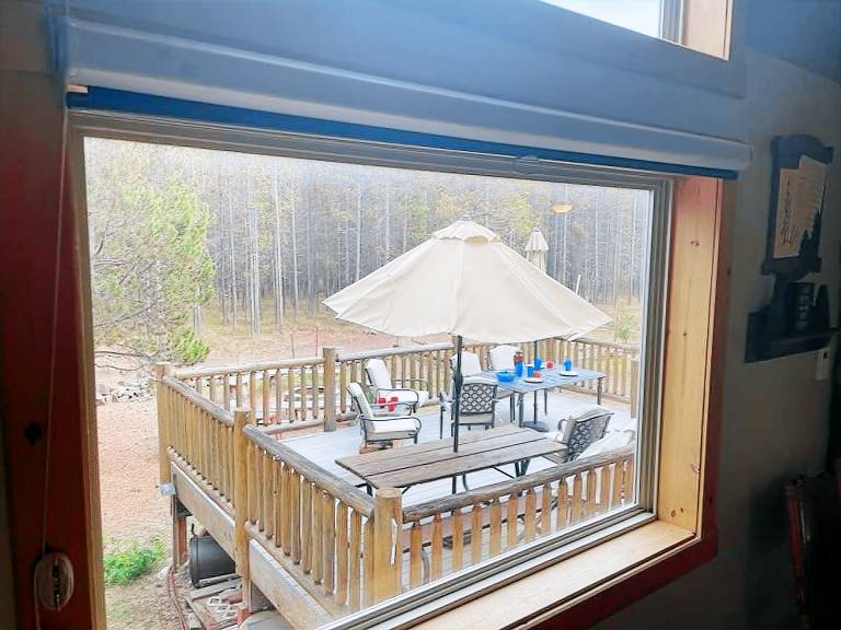 Family-oriented charming cabin with yard | Mountain view | Pets are welcome — photo 4