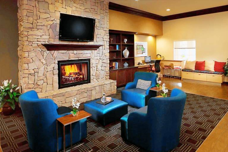TownePlace Suites by Marriott Houston Intercontinental Airport — photo 3