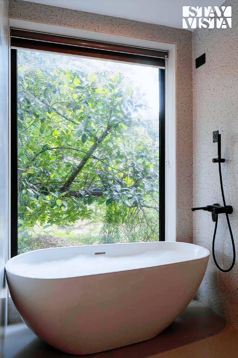 Villa with pool & garden — photo 5