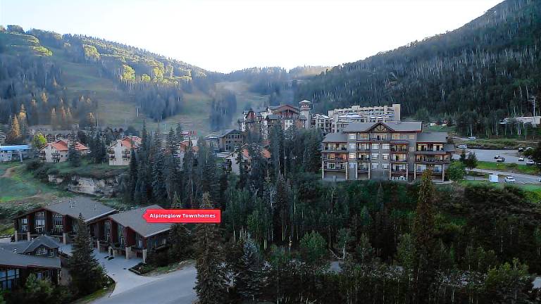 Family-oriented nice vacation home with BBQ, hot tub & pool | Mountain view | Next to the ski | Pet-friendly — photo 2