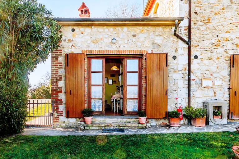 Apartment 'Granaio' with Shared Garden, Wi-Fi and Air Conditioning — photo 3