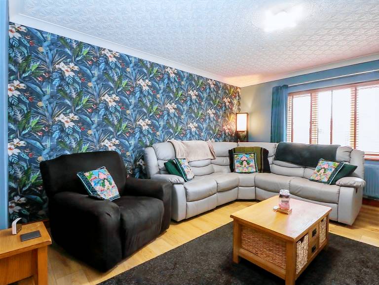 Family-friendly cottage with garden | Beach view | Pets allowed — photo 3