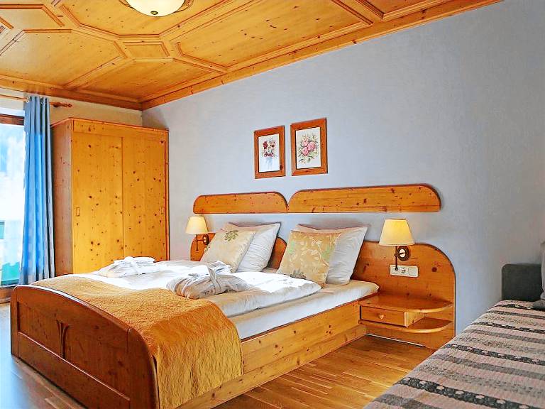 Ferienwohnung mit Hund in Gosau für max. 3 Personen Ferienwohnung mit Hund in Gosau für max. 3 Personen