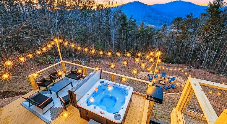 BLACK BEAR RIDGE Charming Pet-Friendly Getaway — photo 5
