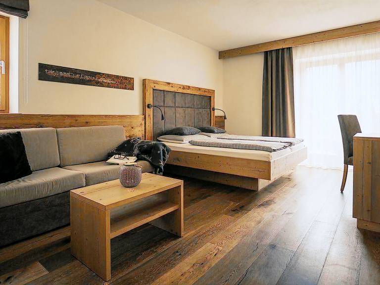  in Schrambach, Villnösser Haltestelle für max. 4 Personen