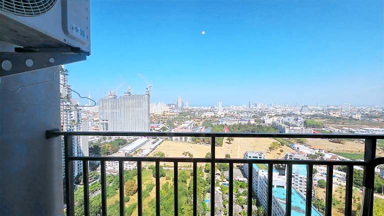 Fully equipped house with yard & pool | Next to the beach | Suitable for remote work | Dogs allowed — photo 3