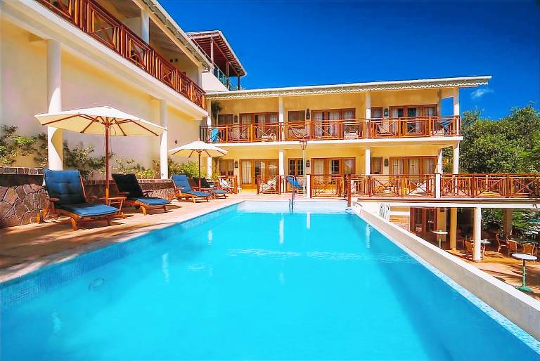 Resort  Friendship