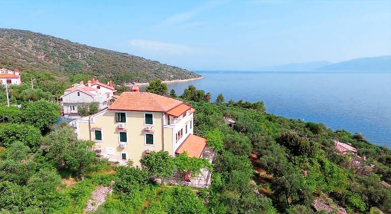 Prenočišče z zajtrkom Valun