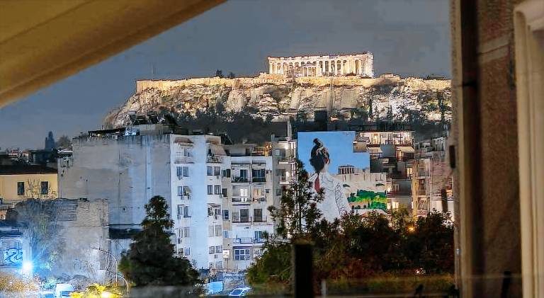Rental apartment with jacuzzi, yard & patio | Near Temple of Hephaestus | Suitable for remote work | Dogs allowed — photo 4