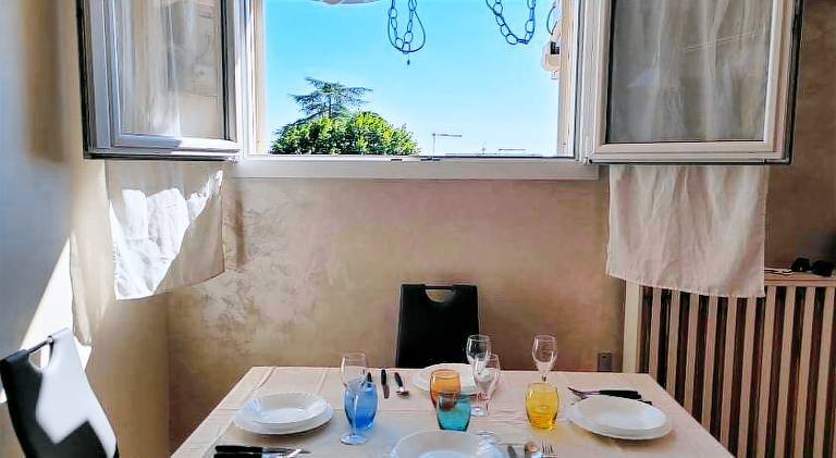 Rental apartment with 2 rooms for 4 persons in Mestre