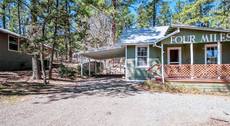 Nice house | Pets are welcome in Ruidoso, NM