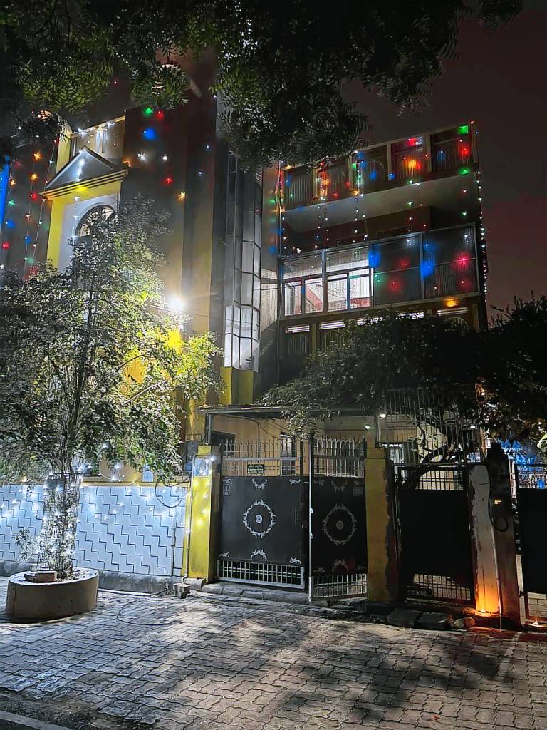 Radhe Krishna home stay in Varanasi