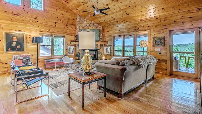 Endless Echo- Dog Friendly, Close to Activities, Party Porch! — photo 5