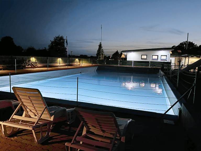 Family-oriented rental apartment with pool | Dogs allowed — photo 3