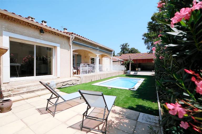 Ferienhaus in Mouriès für max. 4 Personen Ferienhaus in Mouriès für max. 4 Personen