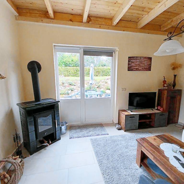 Vacation home with yard, patio & BBQ — photo 3