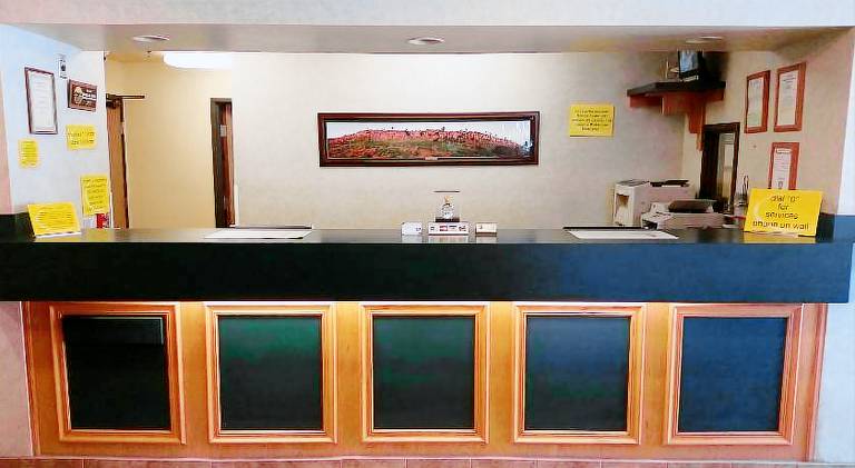 Super 8 by Wyndham Wheeling WV — photo 3