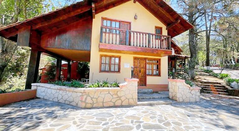 Lodge with garden, patio & barbeque — photo 3