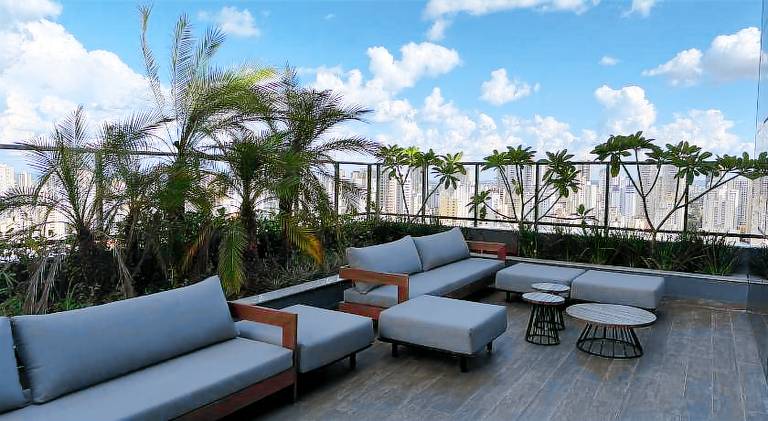 Rental apartment with pool & hot tub — photo 4