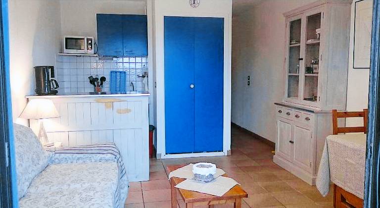 Rental apartment with patio | Beach nearby | Pet-friendly — photo 2