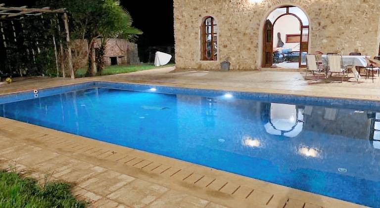 Vacation home with pool — photo 3