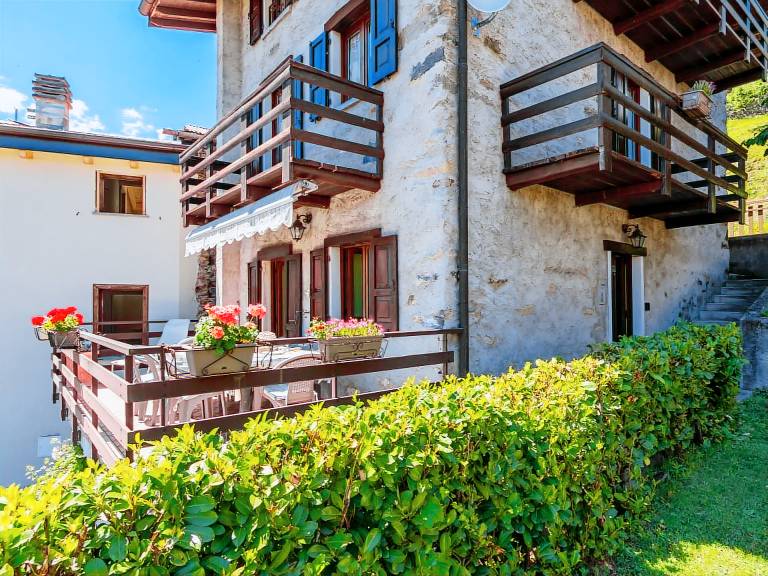 Vacation home with garden & terrace | Lake view | Dogs allowed — photo 3