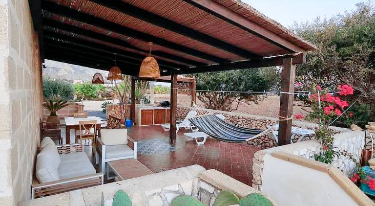 Villa with 2 rooms for 6 persons — photo 4