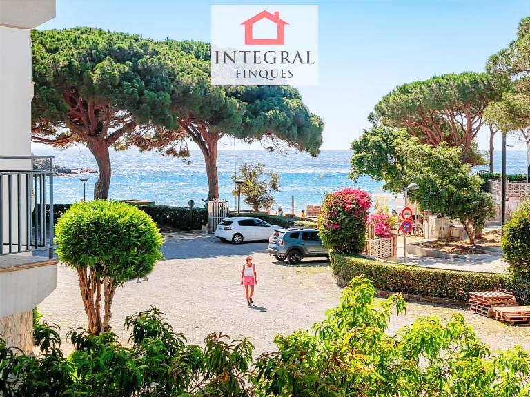 Holiday apartment with 2 rooms for 4 persons — photo 3