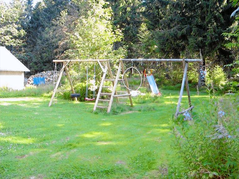 Holiday apartment with barbeque & garden — photo 3
