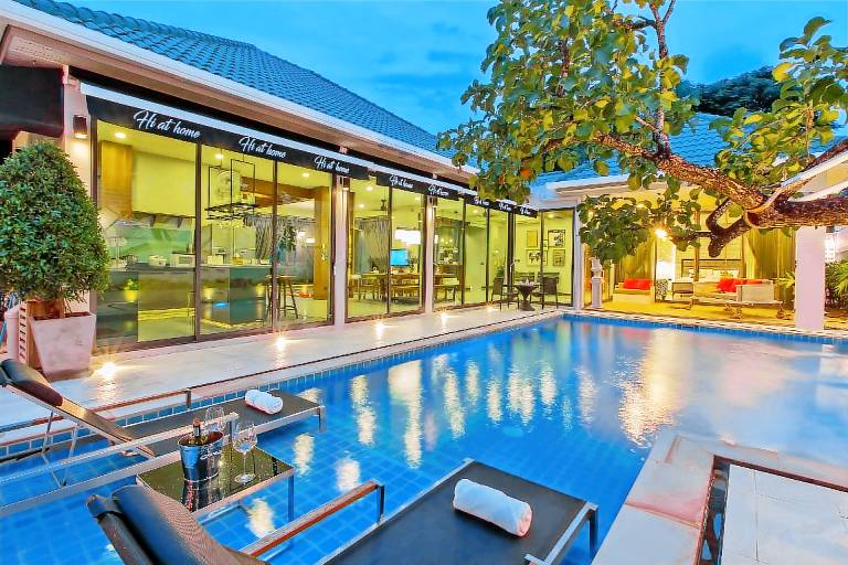 360 m² Villa
