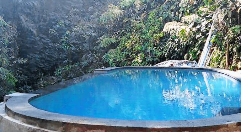Villa with pool & hot tub — photo 5