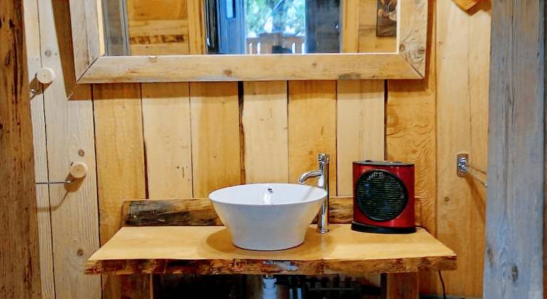 Chalet with pool — photo 2