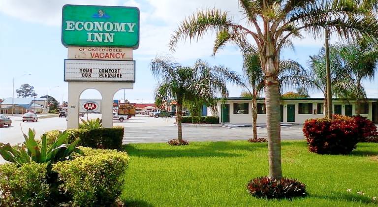 Economy Inn Okeechobee — photo 3